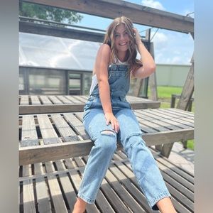 Meet your Posher, Alaina